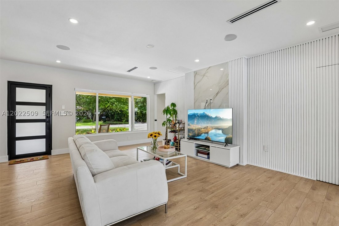 House in Miami, Florida, United States 3 - 17987974