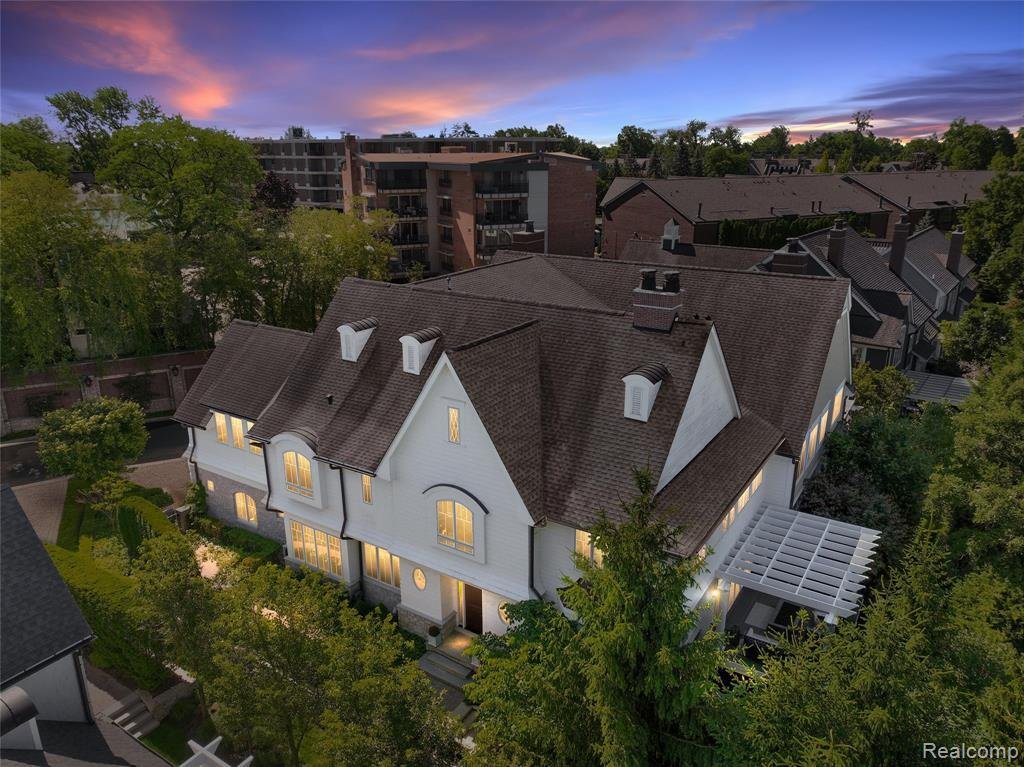 Condo in Birmingham, Michigan, United States 2 - 18309453