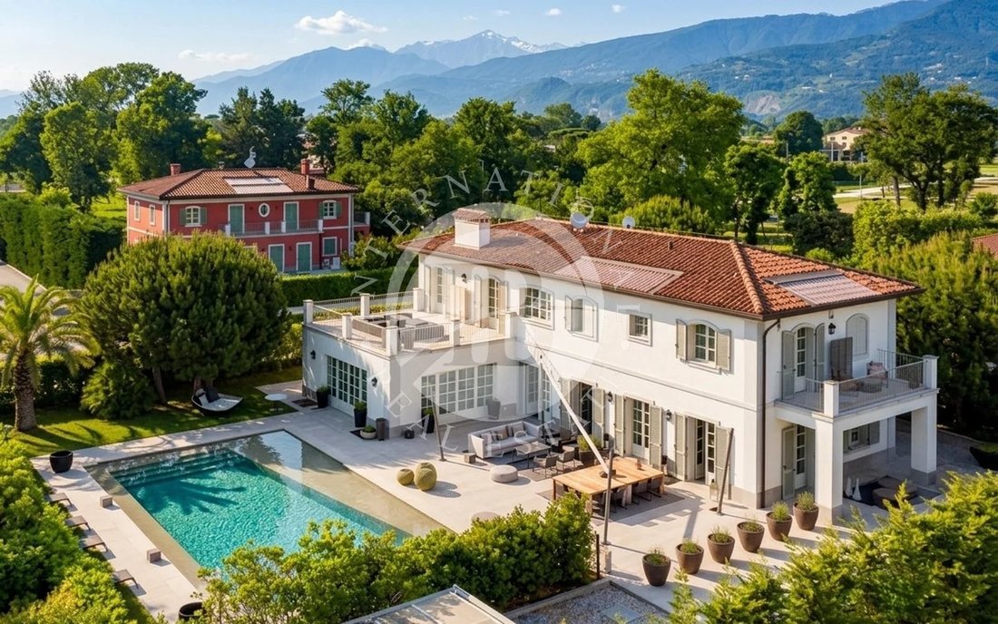 Villa in Vittoria Apuana, Forte dei Marmi, Tuscany 2 - 18305924
