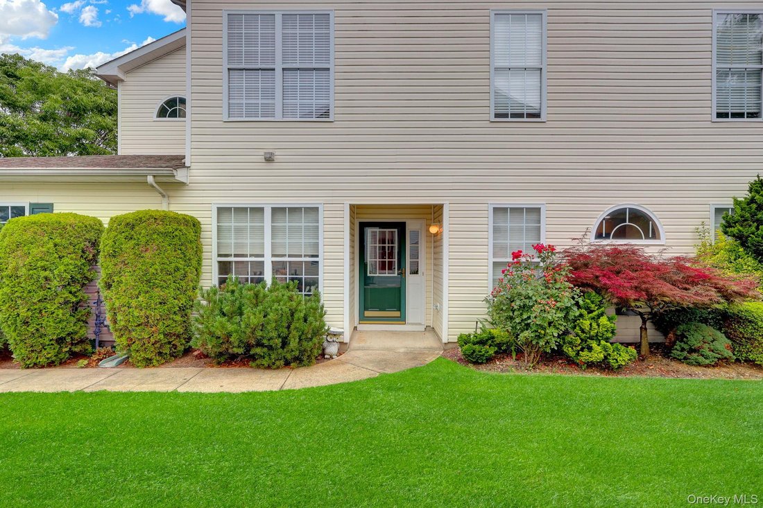 Condo in Mount Sinai, New York, United States 4 - 18306648