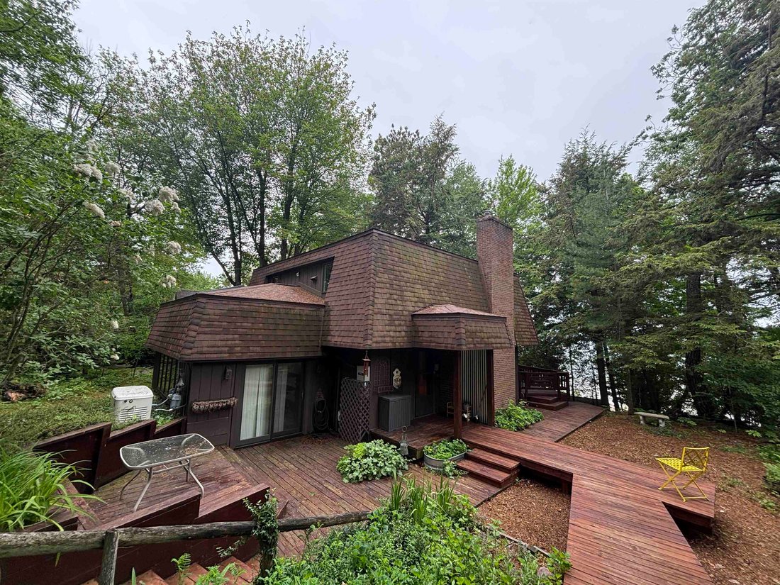 House in Elk Rapids, Michigan, United States 5 - 18309513
