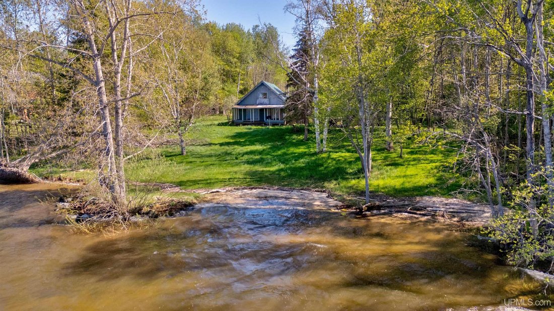 House in Germfask, Michigan, United States 1 - 18308249