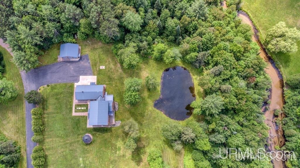 House in Marquette, Michigan, United States 2 - 18310120