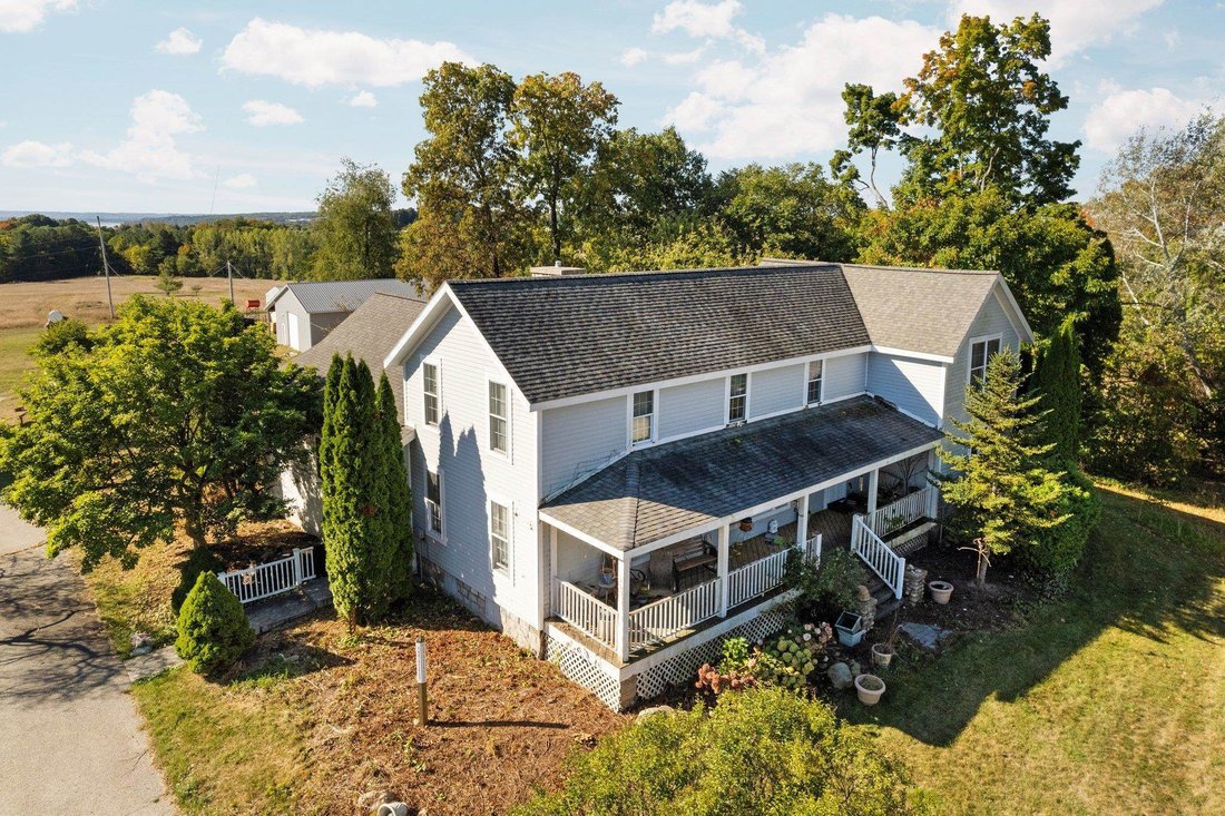 House in Traverse City, Michigan, United States 5 - 18309386