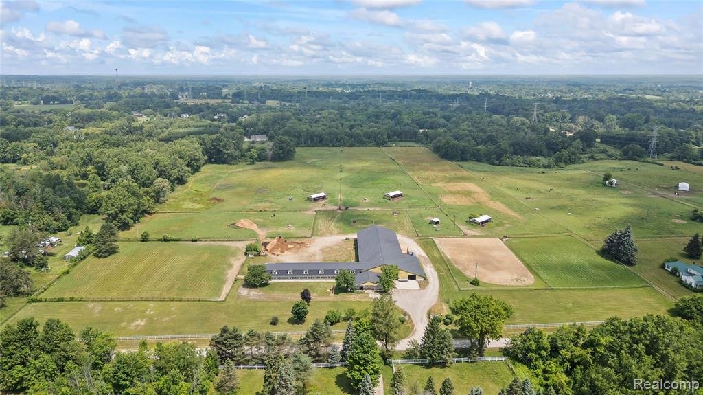 House in Dryden, Michigan, United States 1 - 18308073