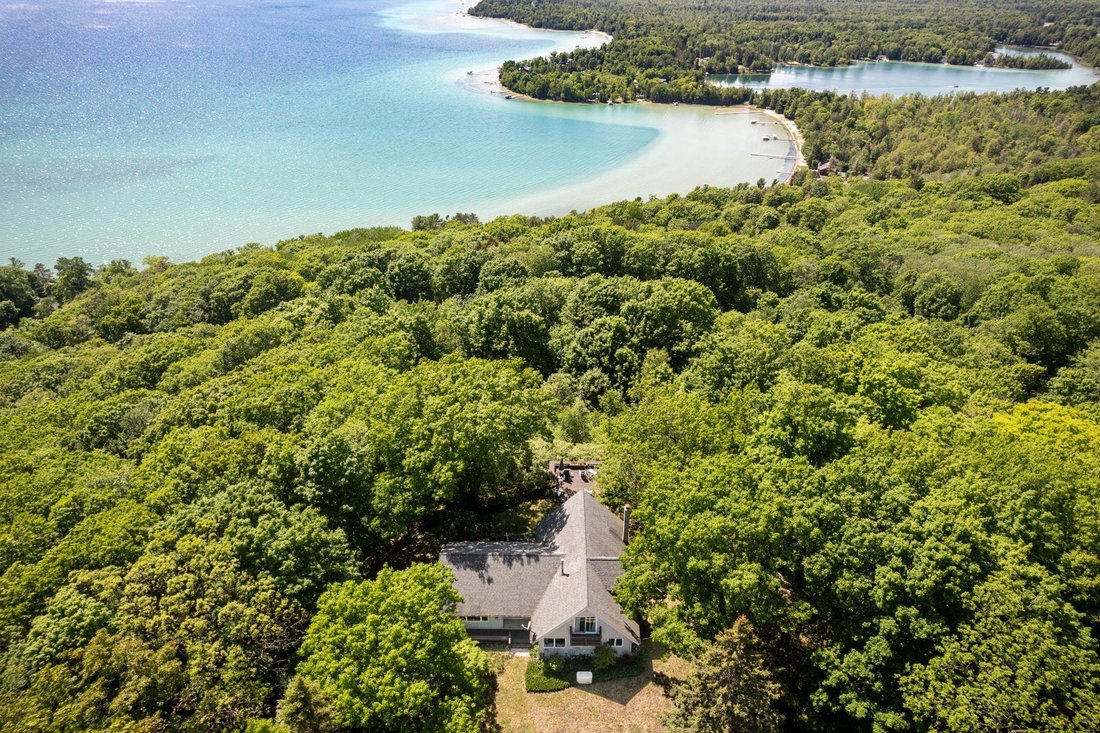 Maison à Glen Arbor, Michigan, États-Unis 4 - 18307661