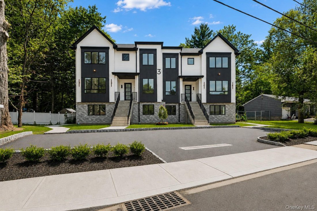 Condominio a Spring Valley, New York, Stati Uniti 1 - 18306162