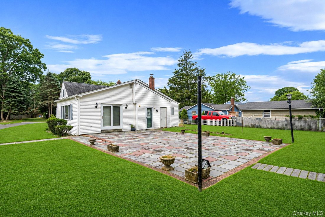 Casa en East Patchogue, Nueva York, Estados Unidos 5 - 18306655