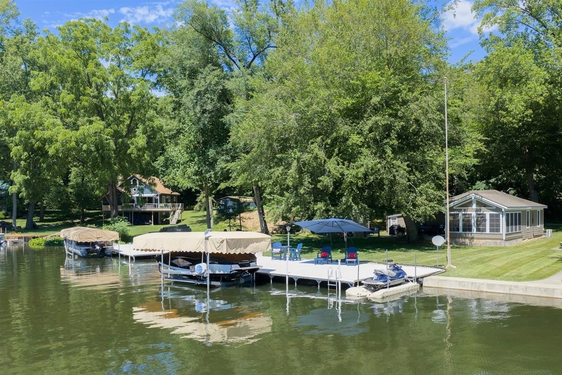 House in Cassopolis, Michigan, United States 3 - 18307069