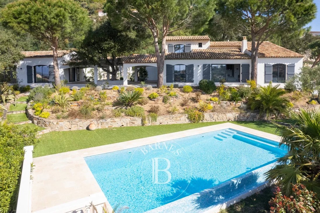 Villa in Nartelle-Noyer-Bellevue-bd des Sardinaux, Sainte-Maxime, France 3 - 11980685
