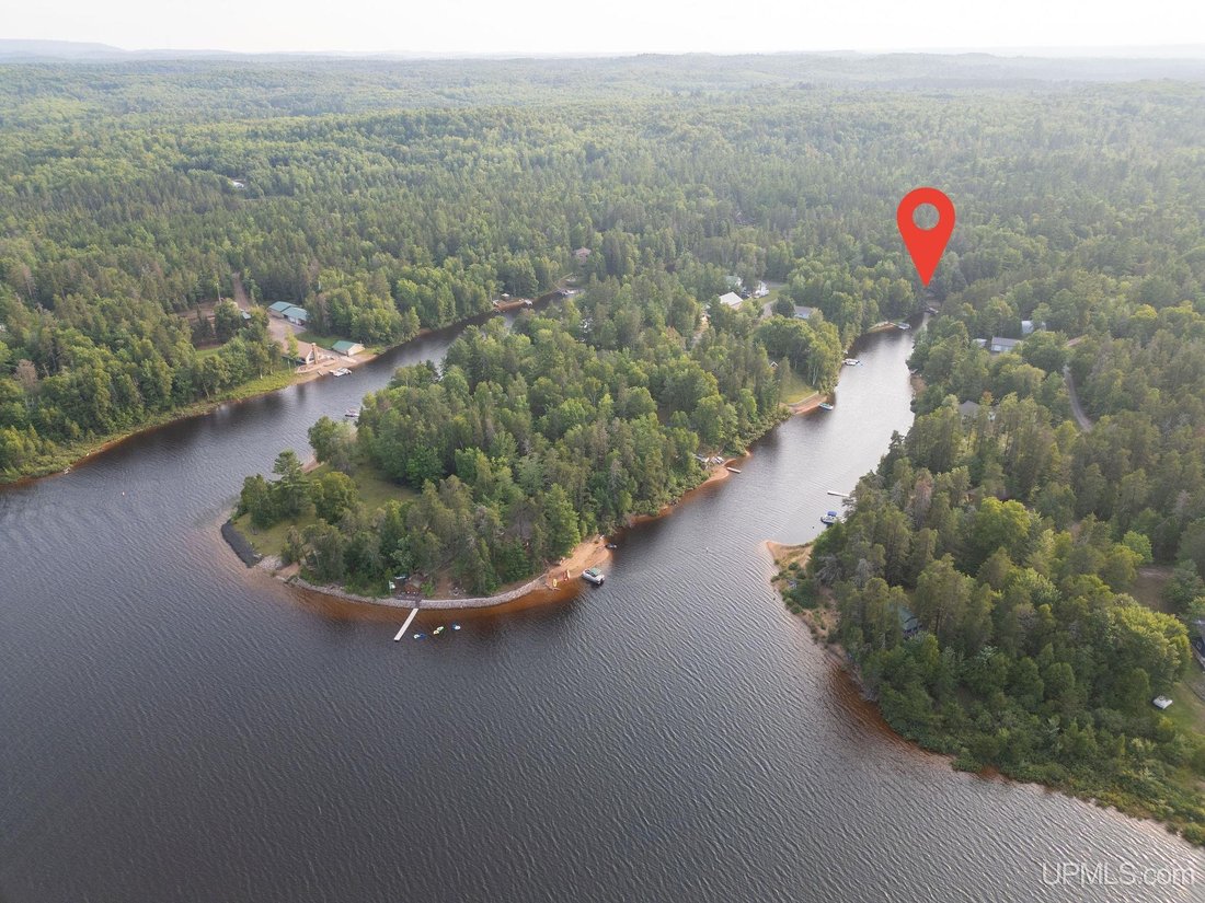 House in Negaunee, Michigan, United States 5 - 18308638