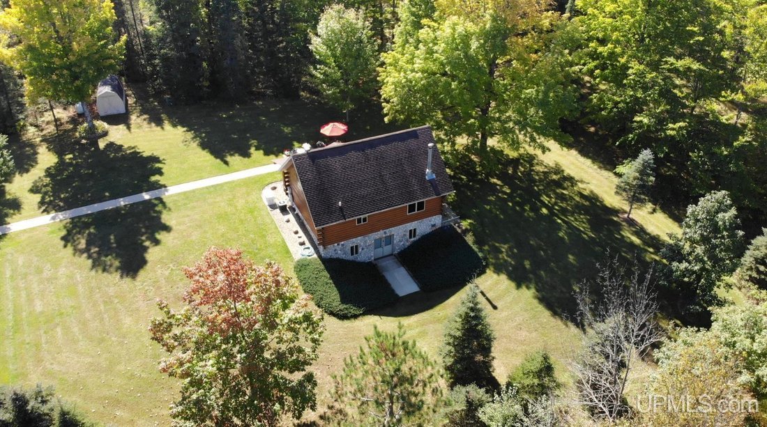 House in Vulcan, Michigan, United States 3 - 18307943