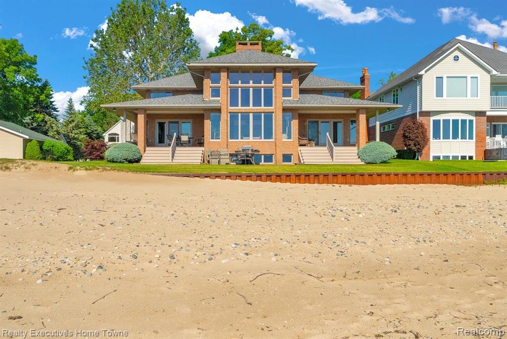 House in Fort Gratiot, Michigan, United States 1 - 18307155