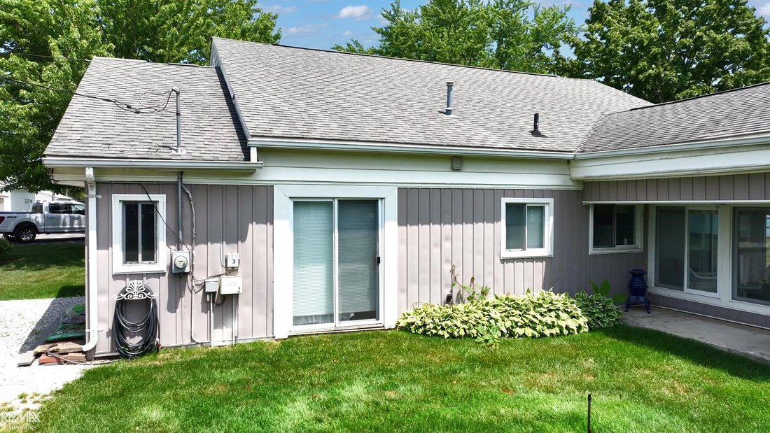 House in Clay Township, Michigan, United States 4 - 18307194