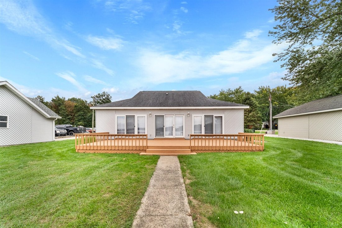 House in Three Rivers, Michigan, United States 5 - 18307233