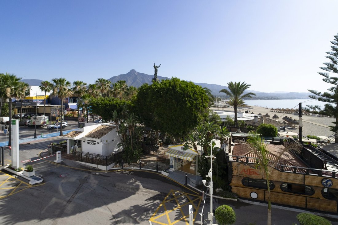 Apartment in Puerto Banus, Marbella, Spain 2 - 18306498