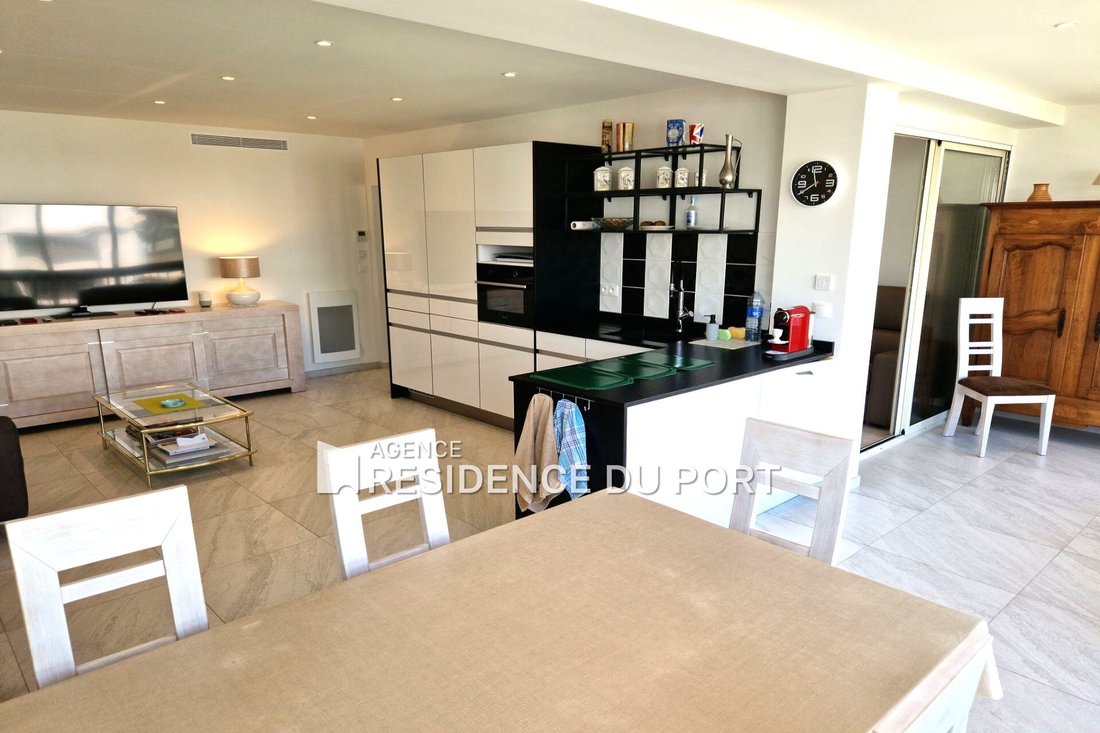 Apartment in Les Termes, Mandelieu-la-Napoule, France 5 - 12909184