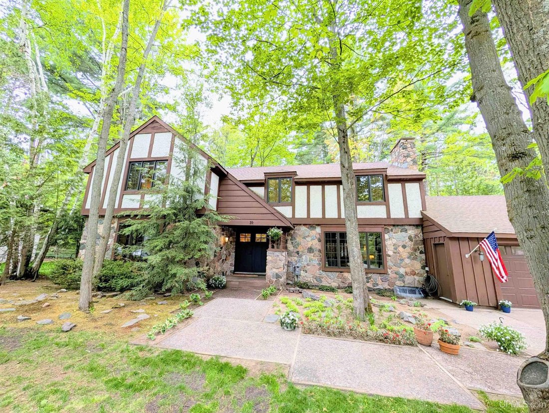 House in Marquette, Michigan, United States 2 - 18309184