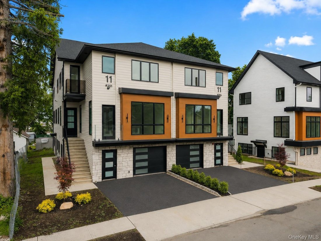 Condo in Spring Valley, New York, United States 2 - 17967715