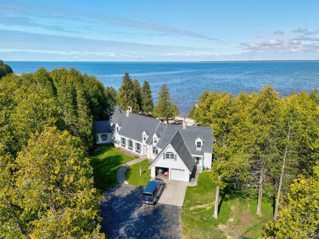 House in Garden, Michigan, United States 3 - 18307689
