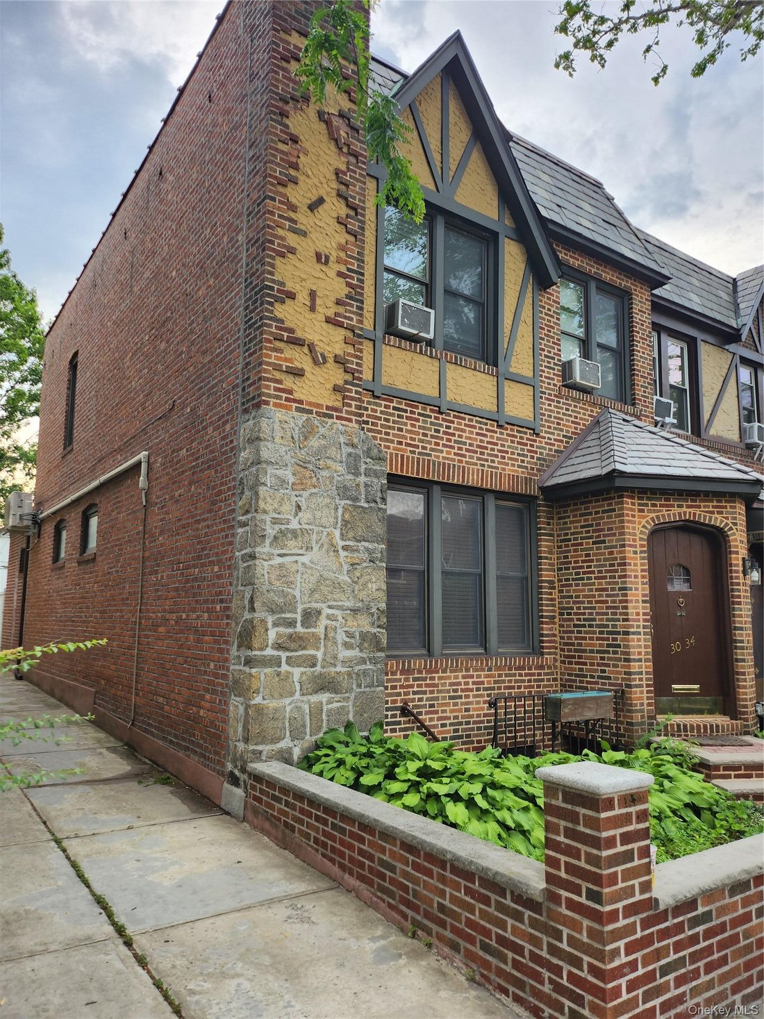 House in New York, New York, United States 2 - 18306093