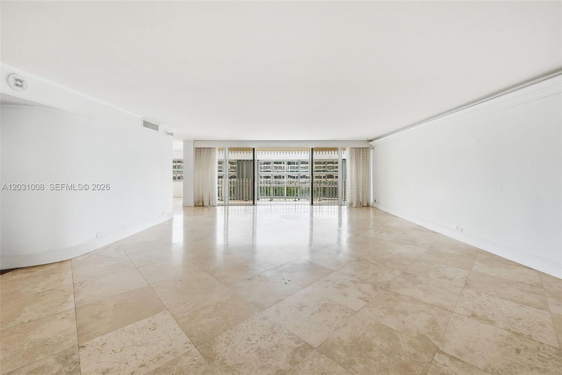 Condo in Miami, Florida, United States 4 - 18306787