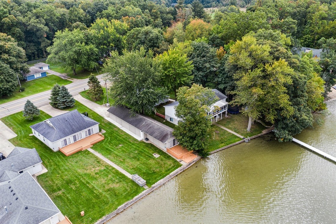 House in Three Rivers, Michigan, United States 2 - 18307233