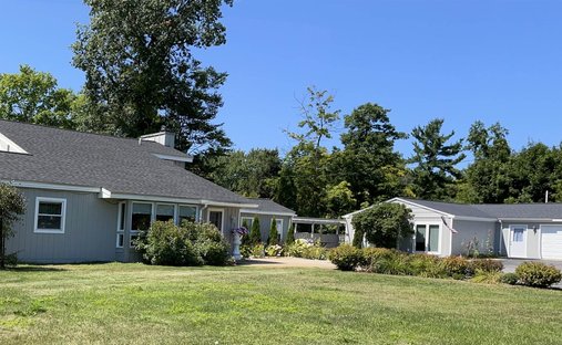 House in Williamsburg, Michigan, United States 1