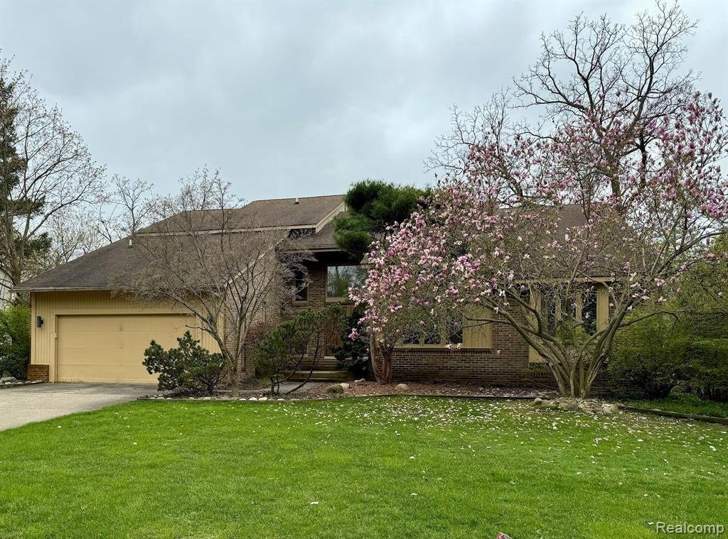 House in Orchard Lake Village, Michigan, United States 1 - 18307619