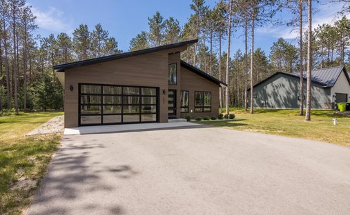 House in Traverse City, Michigan, United States 1
