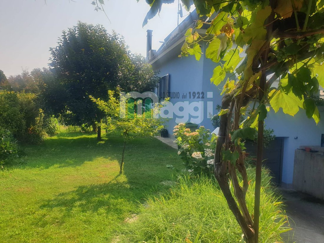 Villa in Inzago, Lombardy, Italy 3 - 18305947