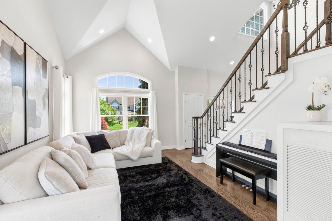 House in Manorville, New York, United States 2 - 18251603