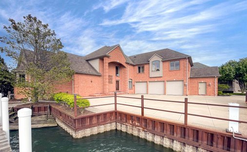 House in Mount Clemens, Michigan, United States 1