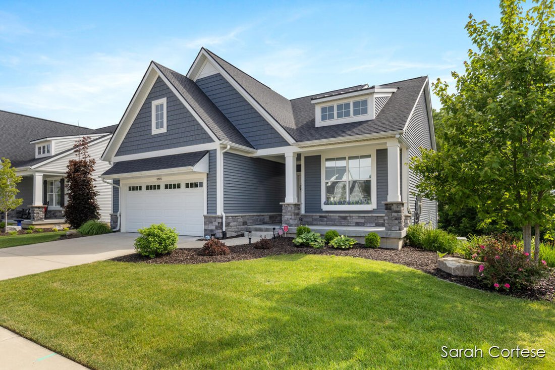 Condo in Byron Center, Michigan, United States 1 - 18307164
