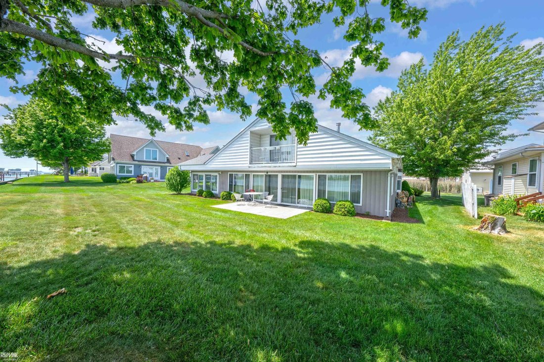 House in Clay Township, Michigan, United States 3 - 18307194