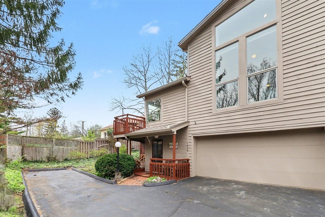 Condo in Ann Arbor, Michigan, United States 3 - 18309714