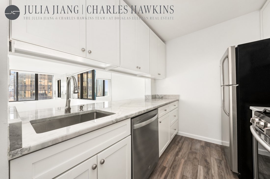 Condo in New York, New York, United States 5 - 18306933