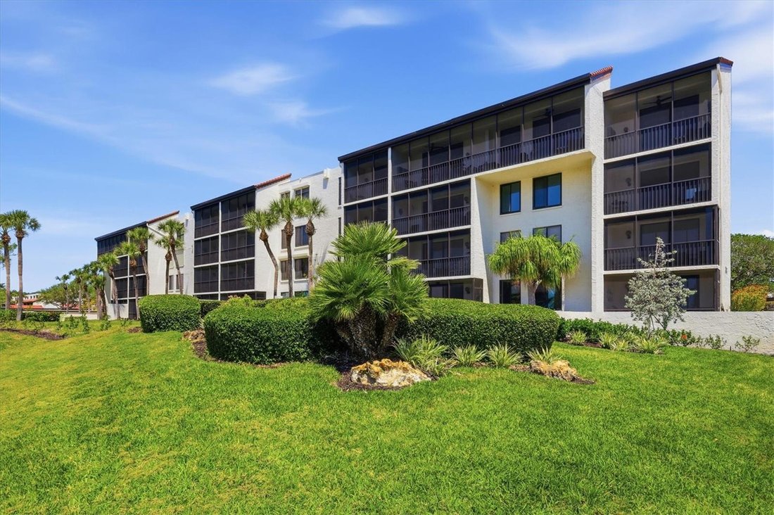 Condo in Holmes Beach, Florida, United States 3 - 18306246
