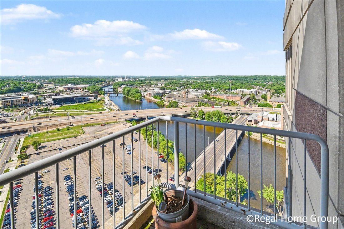 Condo in Grand Rapids, Michigan, United States 5 - 18307268