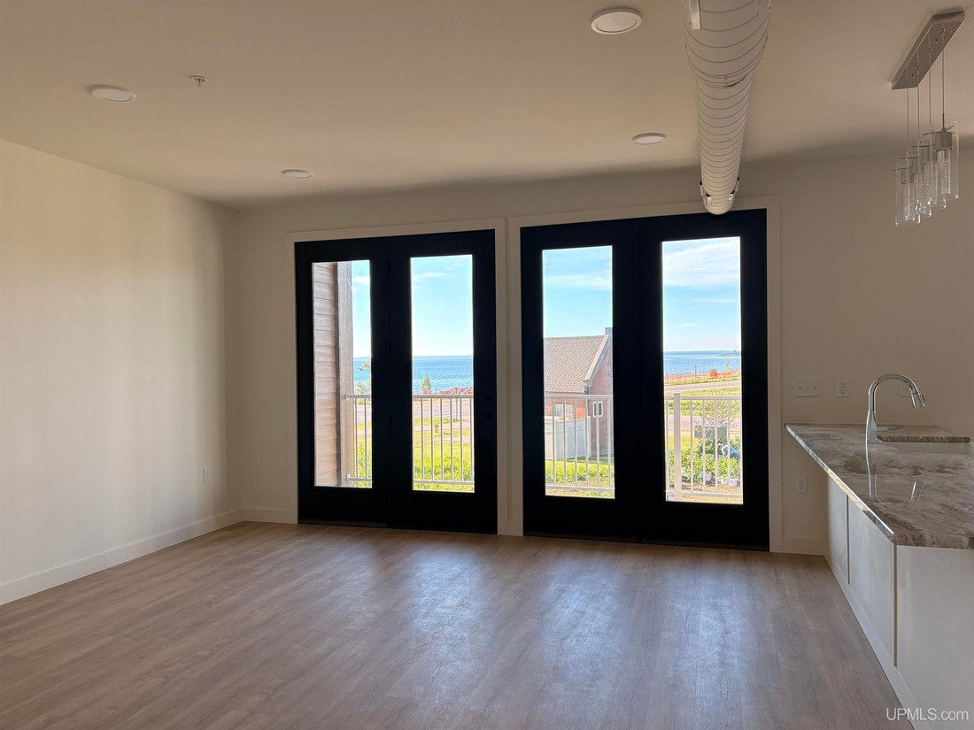 Condominio en Marquette, Míchigan, Estados Unidos 3 - 18309643