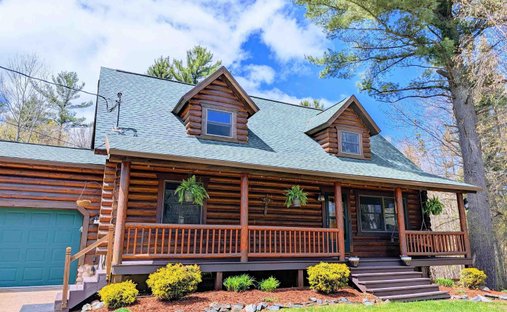 House in Negaunee, Michigan, United States 1