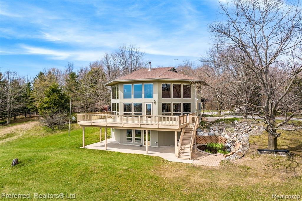 House in Frankfort, Michigan, United States 1 - 18307395