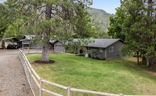 House in Grants Pass, Oregon, United States 1