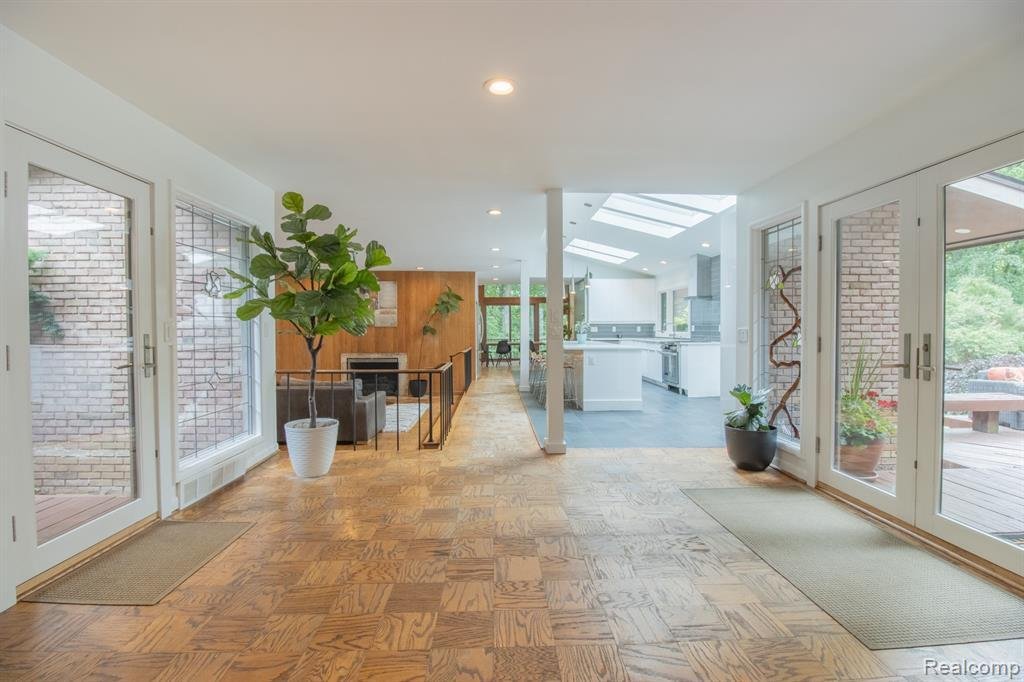 House in Beverly Hills, Michigan, United States 5 - 18309395