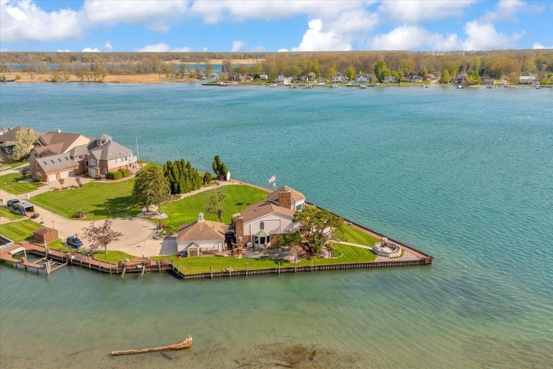 House in Clay Township, Michigan, United States 5 - 18308141