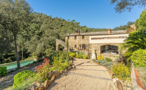 Country House in Mont-ras, Catalonia, Spain 1