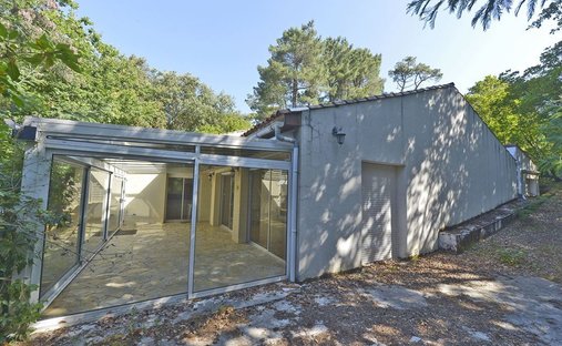 House in Nord Est Vallieres, Saint-Georges-de-Didonne, France 1