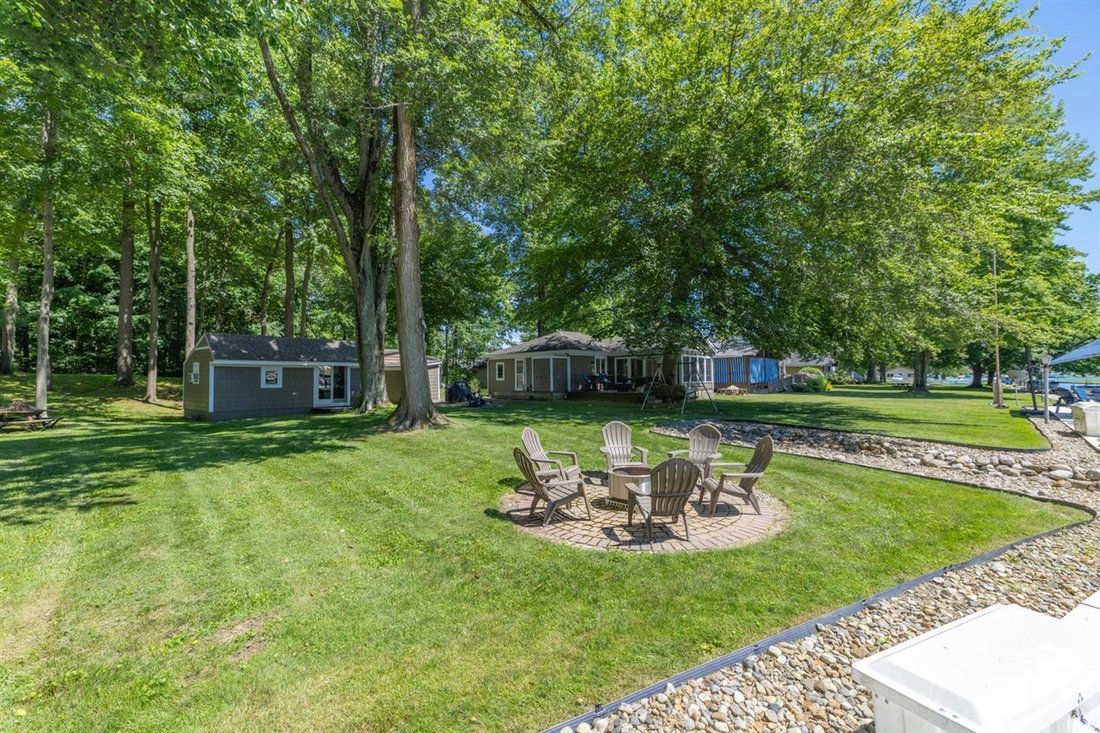 House in Cassopolis, Michigan, United States 2 - 18307069