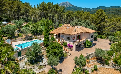 Country House in Puigpunyent, Balearic Islands, Spain 1