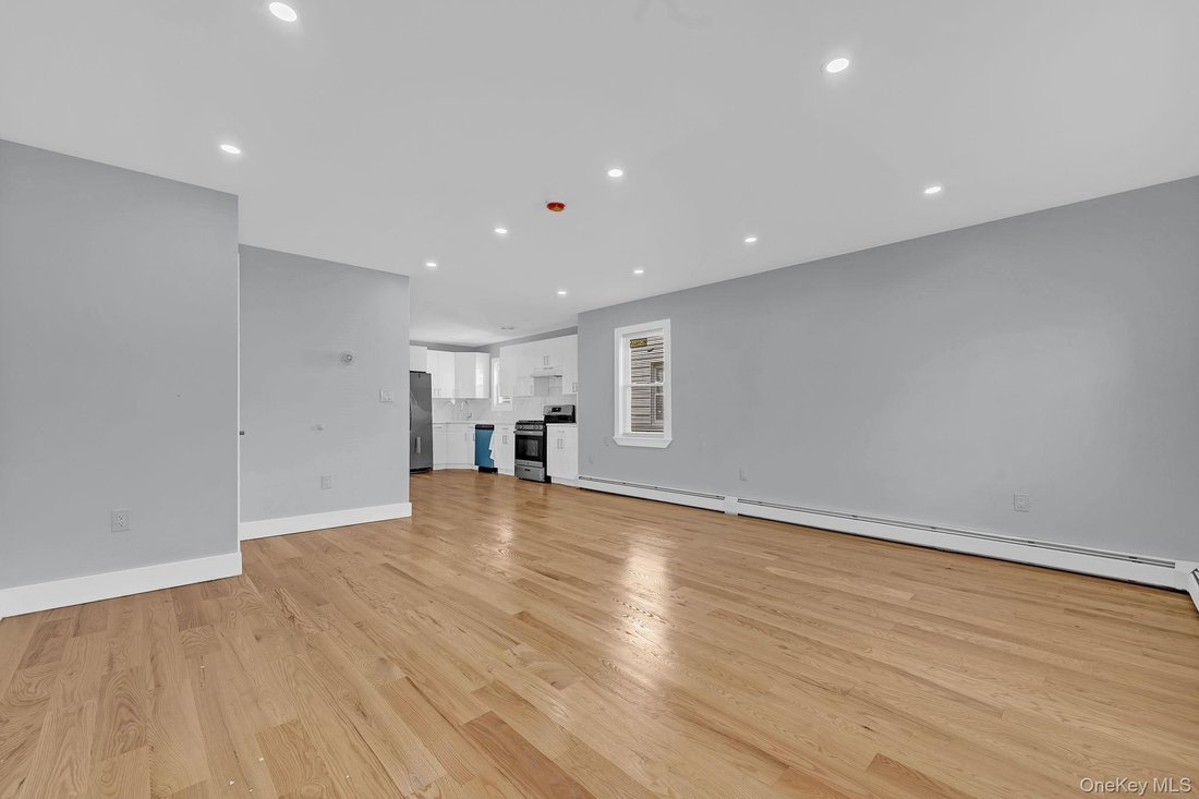 House in New York, New York, United States 3 - 18306097